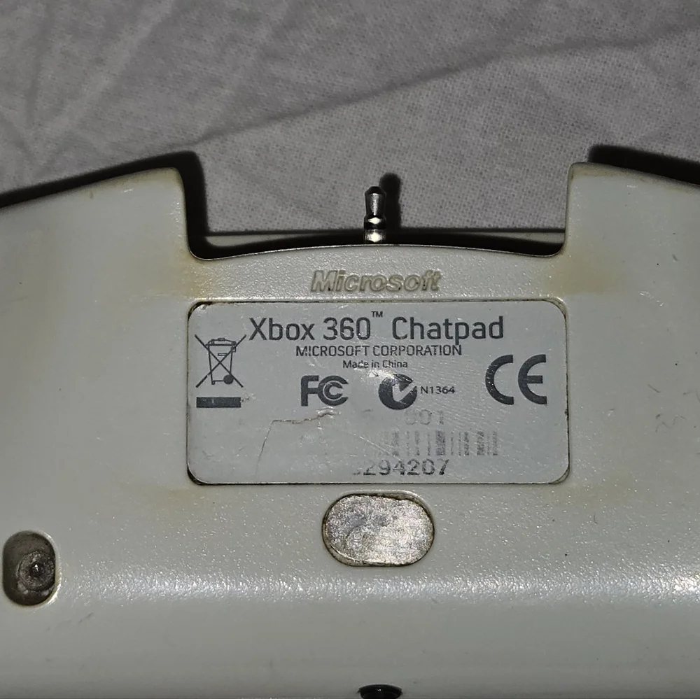 Controller chatpad